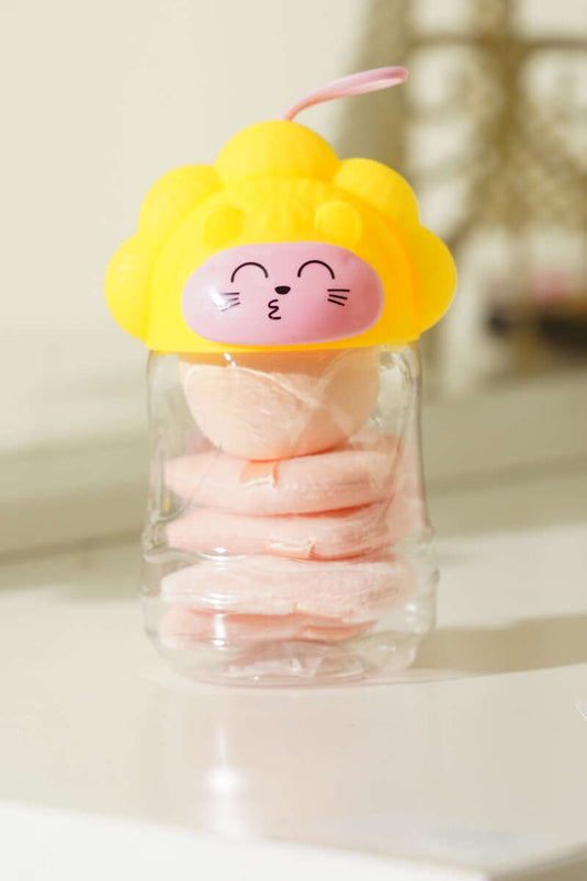 إسفنجة مكياج بتفاصيل مجسمة بلون البشرة