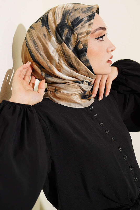 وشاح برسمة فرشاة بلون بيج رملي