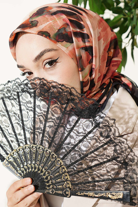 وشاح ناعم بنقشة فرشاة أسود وبيج