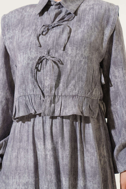 فستان بوليرون بكشكشة وربطة حبل باللون الرمادي