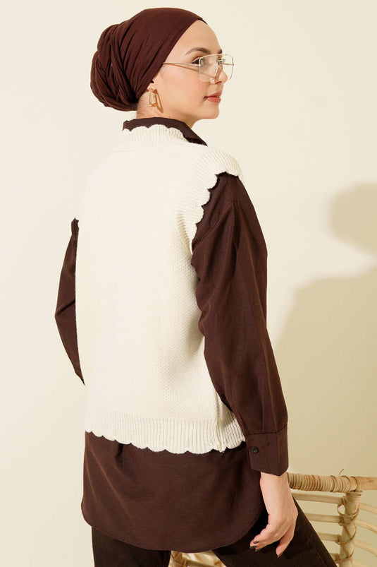 Fırfır Detaylı Düğmeli Triko Yelek Bej