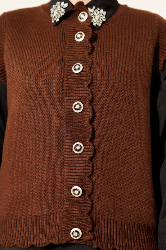 Fırfır Detaylı Düğmeli Triko Yelek Kahve