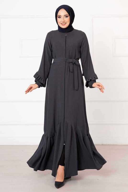 عباية مدخنة بتفاصيل كشكش