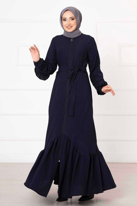 عباية بتفاصيل كشكش باللون الأزرق الداكن