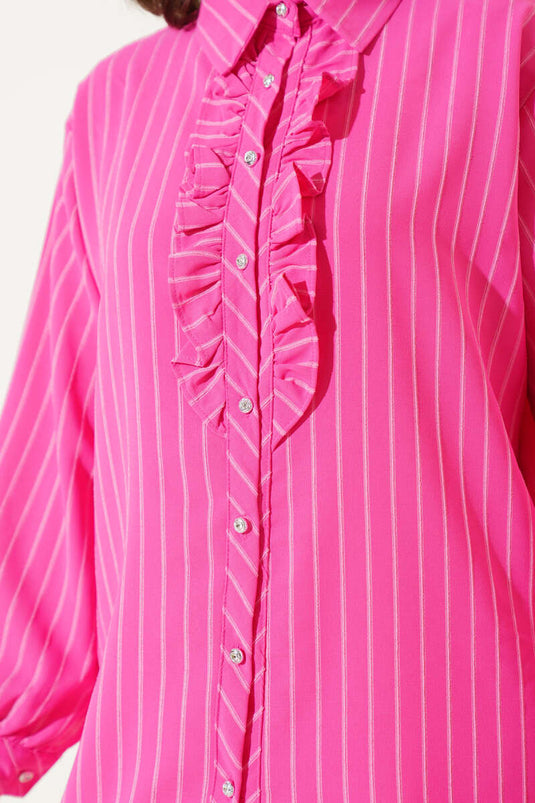 Chemise rayée fuchsia à volants et boutons en pierre