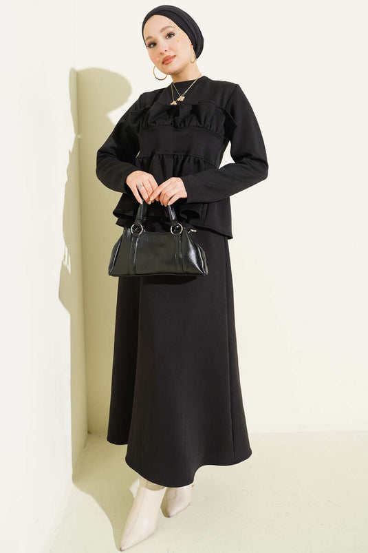 Ensemble deux pièces avec jupe ornée de volants noir