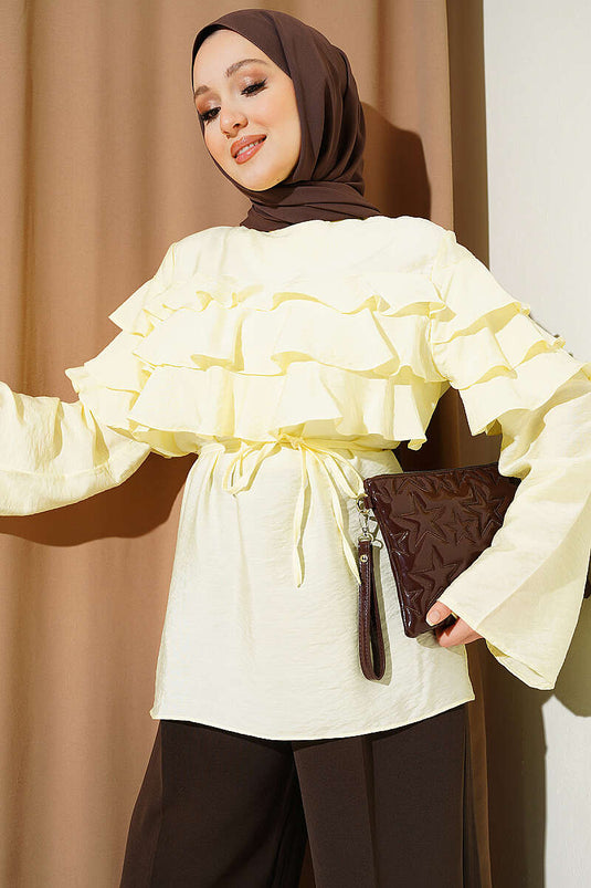 Tunique jaune à ceinture cordelette et volants