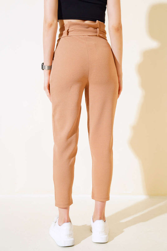 Skinny broek met ruches en riem in camel