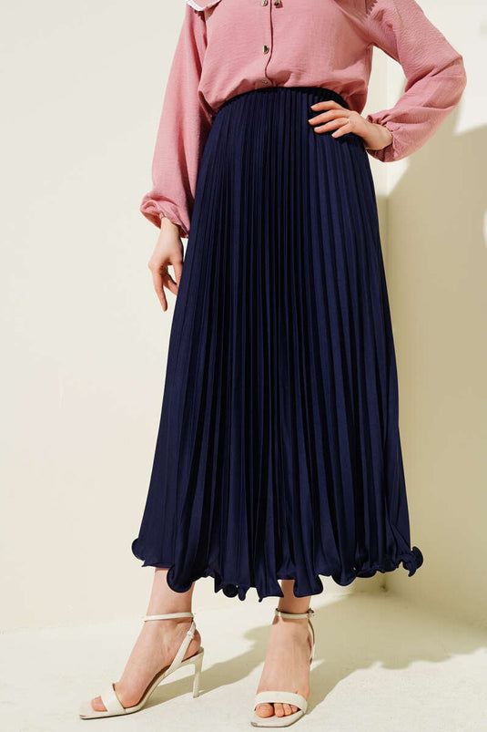 تنورة مطوية بكشكشة وخصر مطاطي أزرق داكن