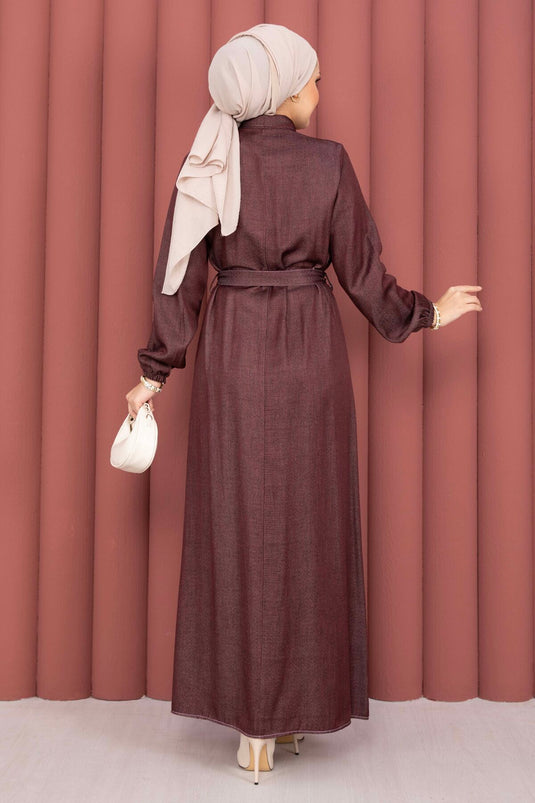 Robe en denim tensel bordeaux à col volanté et demi-patte de boutonnage