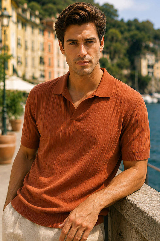 T-shirt en tricot pour homme à col polo ouvert côtelé couleur brique