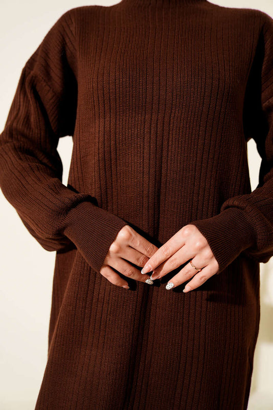 Robe basique en maille côtelée marron