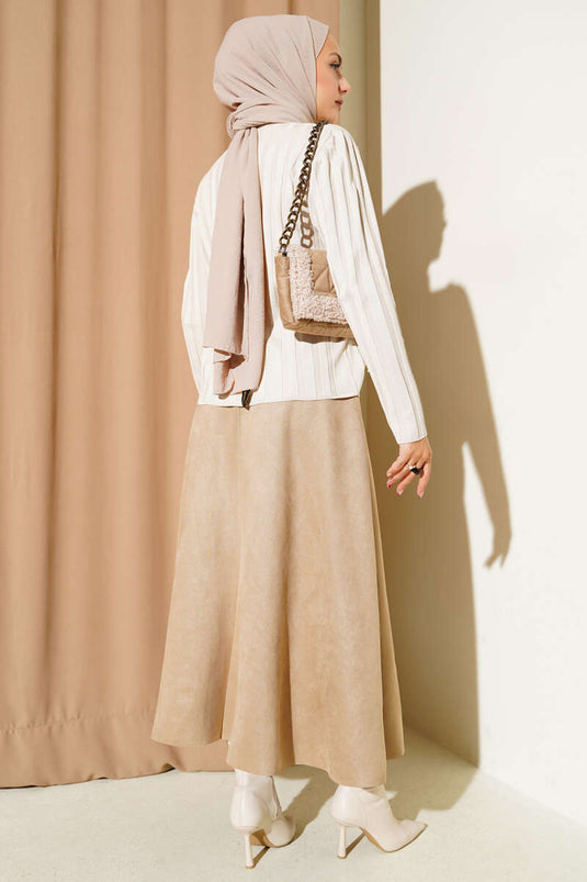 Geribbeld geknoopt gebreid vest steen