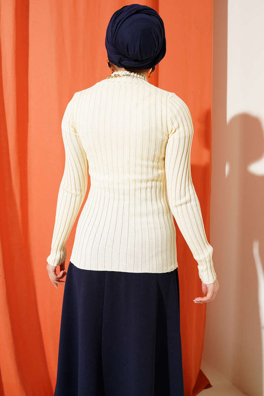 سترة محبوكة مرنة بتصميم مضلع باللون الإكرُو