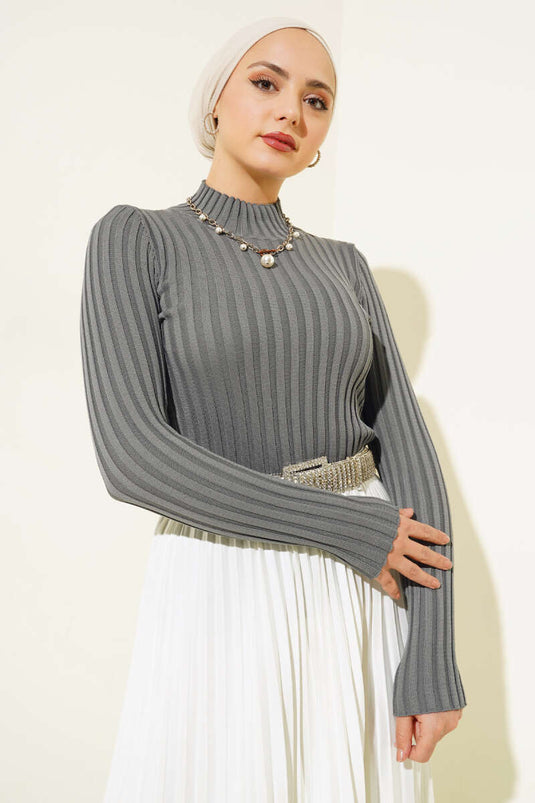 Flexible Ribbed Knit Sweater in Smoke