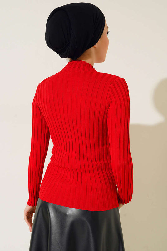 سترة محبوكة مرنة مضلعة باللون الأحمر