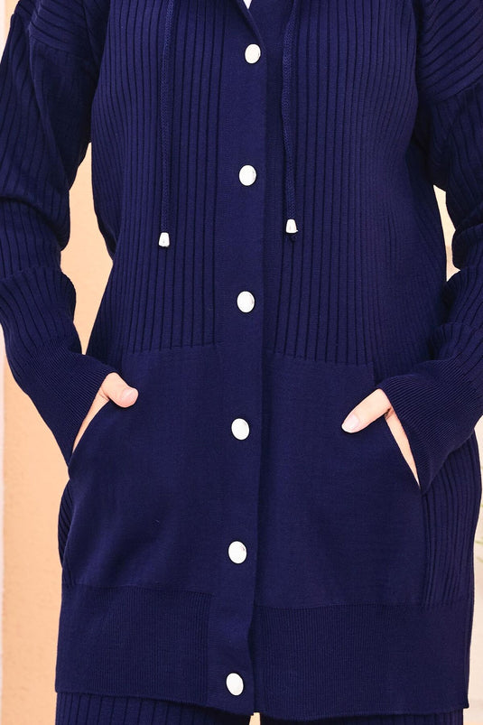 بدلة حجاب محبوكة مضلعة بغطاء رأس وجيب باللون الأزرق الداكن