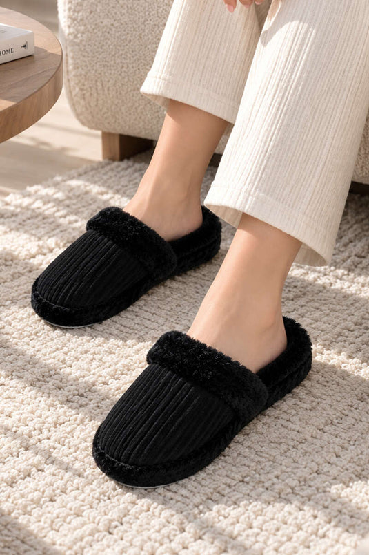 Chaussons Maison Peluche À Barbe Fuzzy Noir