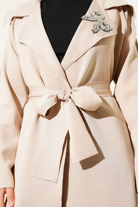 Veste bronze à nœud papillon avec détails de surpiqûres inversées, beige