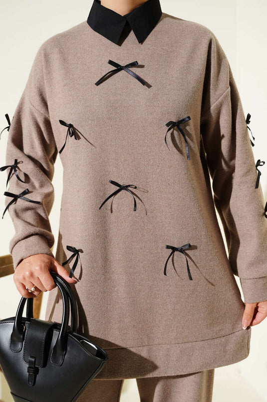 طقم من قطعتين من الكشمير بتفاصيل فيونكة من المنك