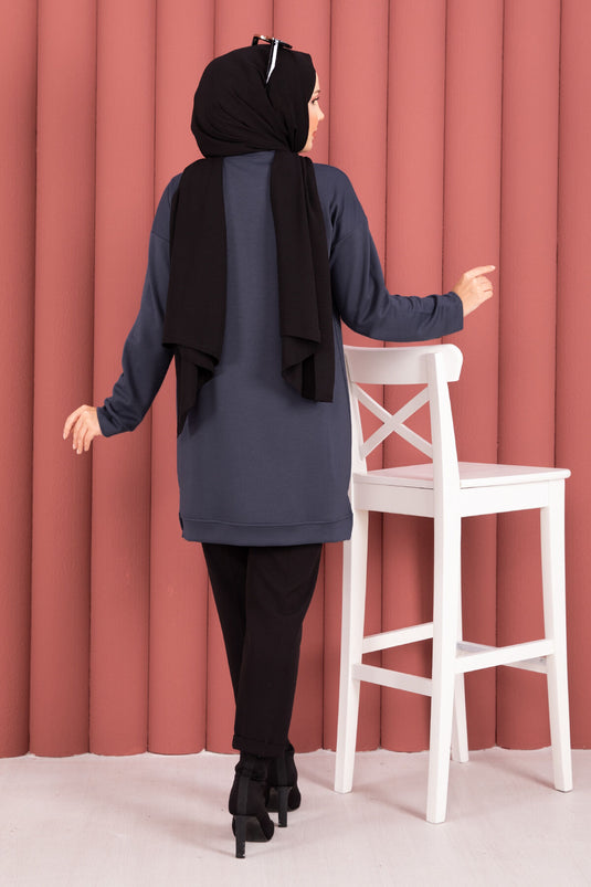 تونيك حجاب أويسو دخاني مطرز بالأحجار وتفاصيل القوس