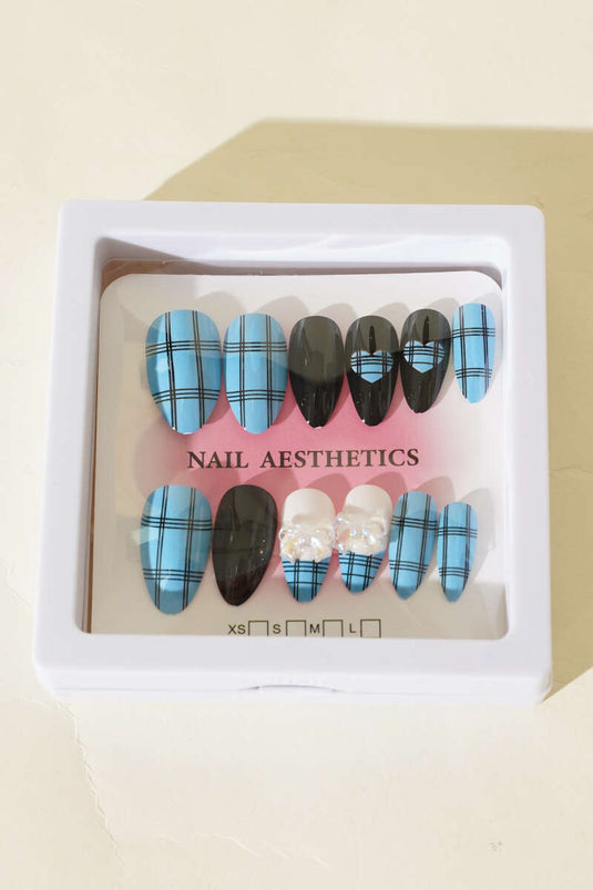 Sortiment 5 künstliche Fingernägel mit Schleifenmuster und Perlenverzierungen