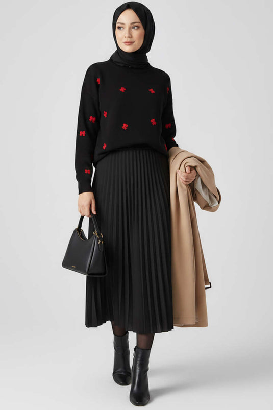 Fiyonk İşlemeli Triko Kazak Siyah