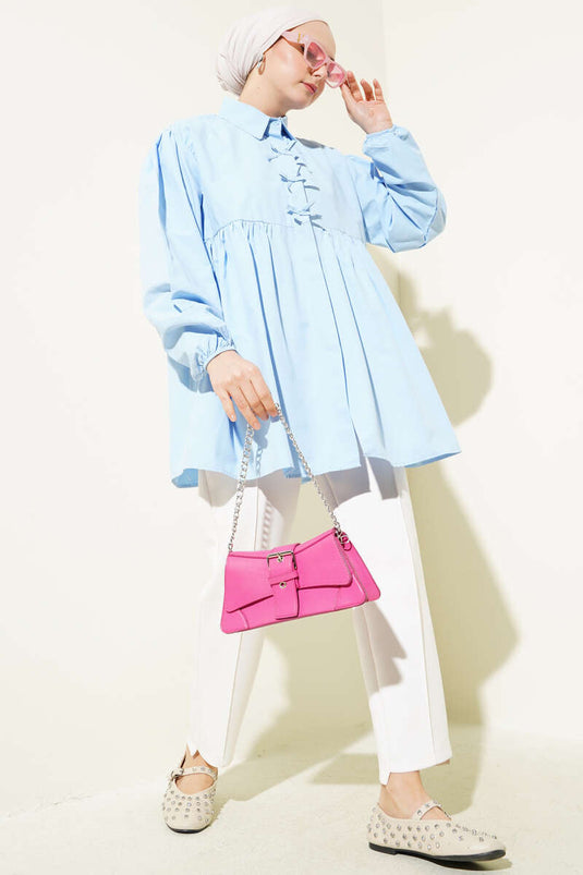 Gerafftes Hemd mit Schleife Blau