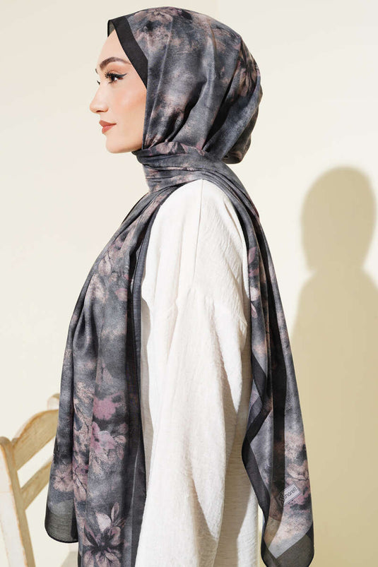 Floral Batik Pattern Scarf Black Beige