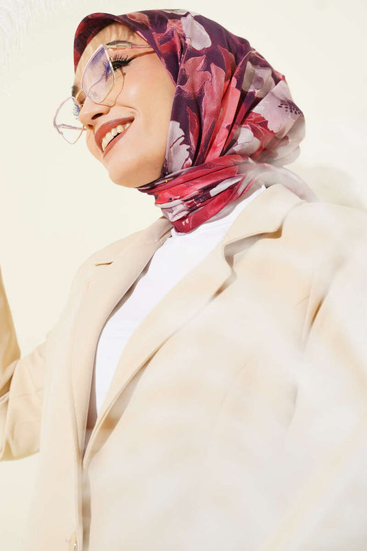 وشاح ديمور بنقشة الأزهار بلون الطين