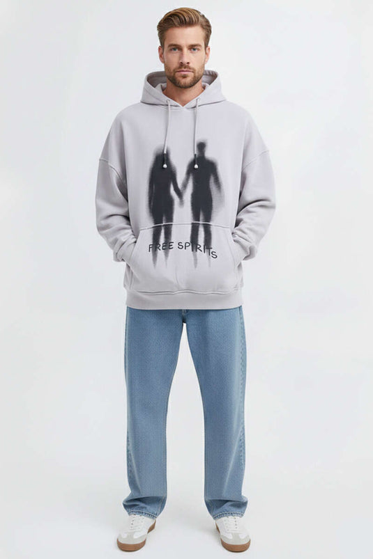 سويت شيرت رجالي واسع الحجم بطبعة فري سبيريت باللون الرمادي
