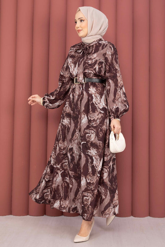 Robe voilée à col foulard à motifs marron