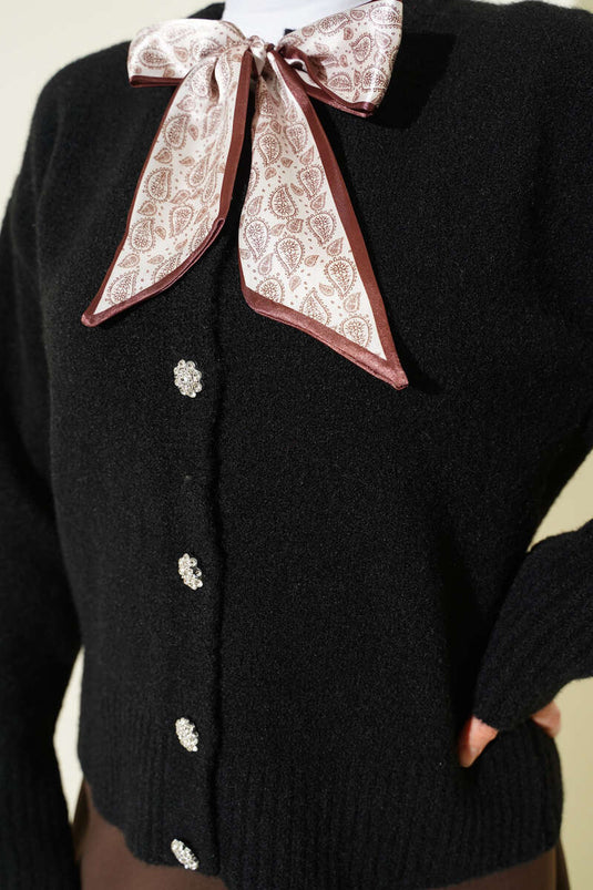 كارديجان أسود محبوك بتفاصيل وشاح وأزرار