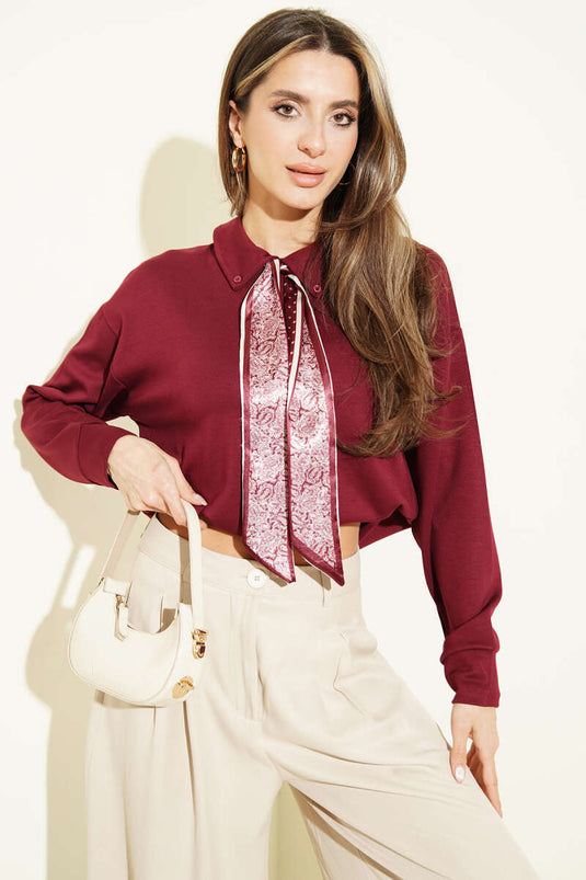 سويت شيرت بولو برقبة قميص مع وشاح لون خمري