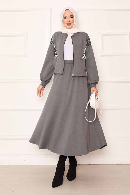 Ensemble crop top et jupe avec détails garnis gris