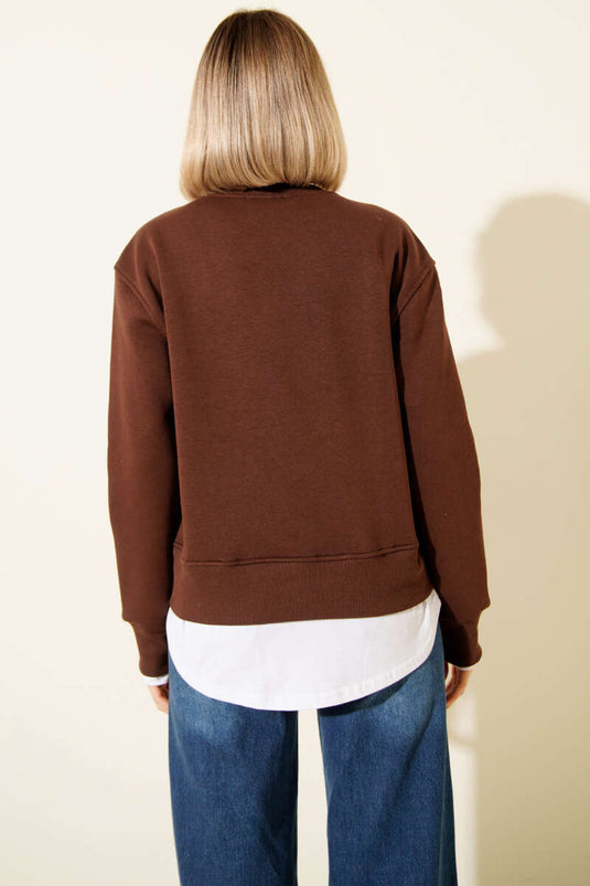 Sudadera con cuello redondo y ribete, color café