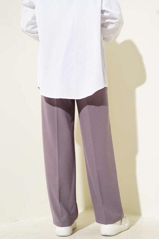 Pantalon large boutonné en tissu lilas