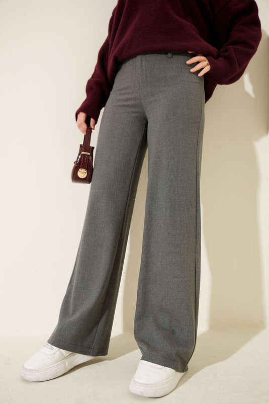 بنطال واسع الساق بأزرار رمادي دخاني