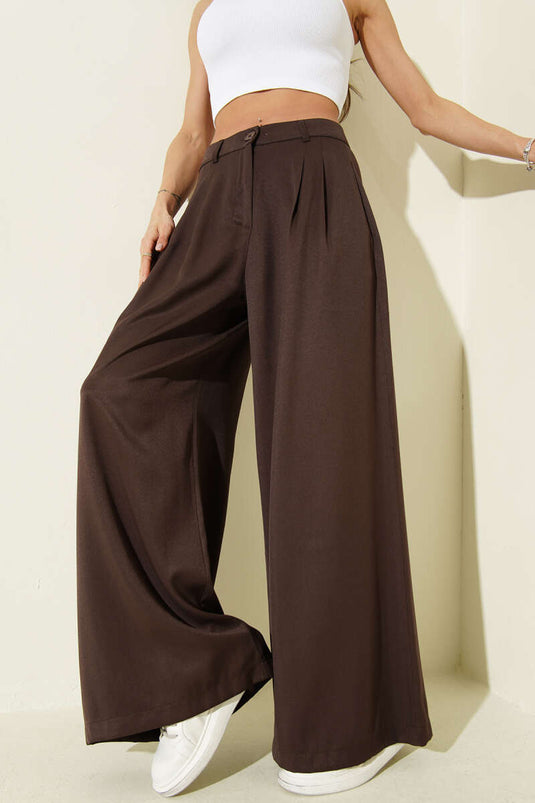 Wide-Leg Pleated Loose Trousers Brown