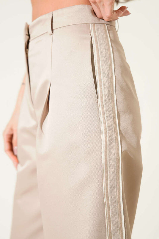 Geniş Paçalı Yan Şeritli Pantolon Bej