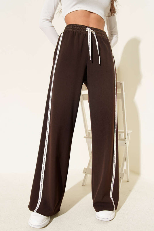 Geniş Paçalı Yanı Şeritli Pantolon Kahve