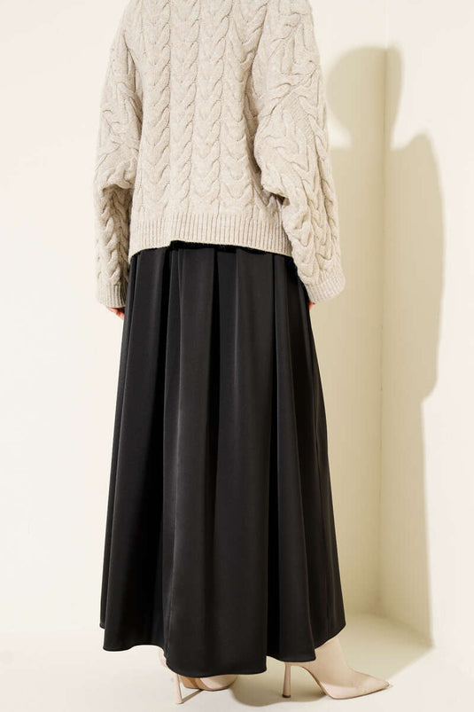 Weit gefältelter Satinsrock Schwarz