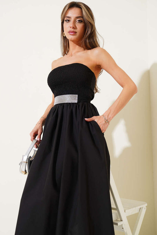 Schwarzes trägerloses Midikleid von Gipeli