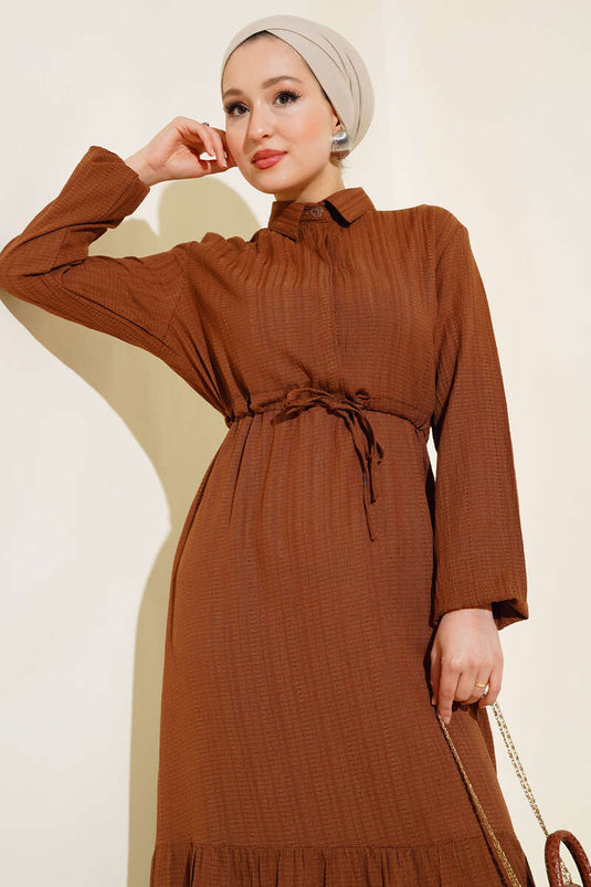 فستان نصف أزرار مخفي بني