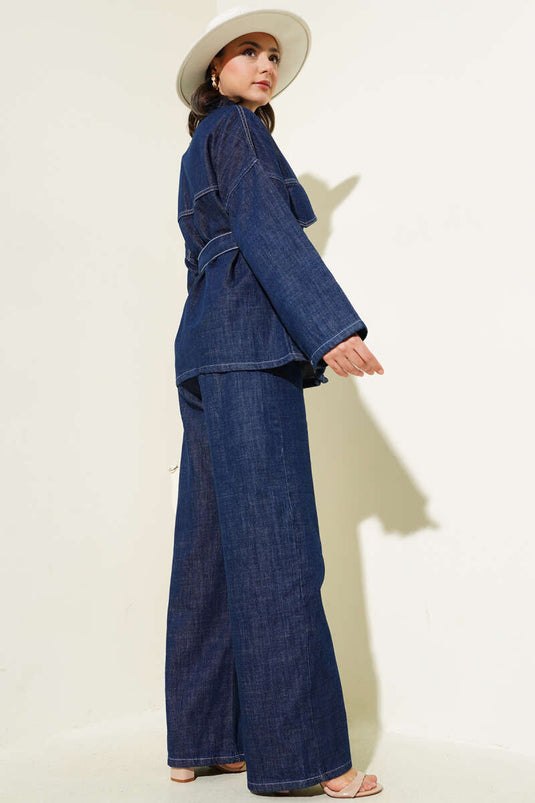 Zweiteiliger Denim-Anzug mit Gürtel und Brusttaschenklappe, Marineblau