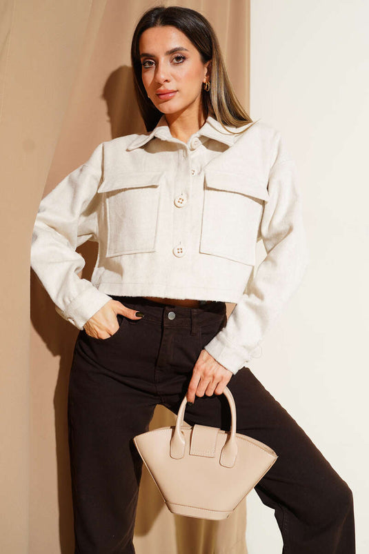 Kurze Kaschmirjacke mit Brusttaschen (Stein)