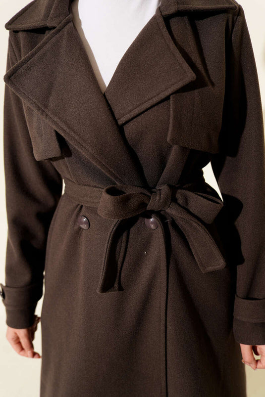 Manteau en cachemire avec détail au niveau de la poitrine, marron