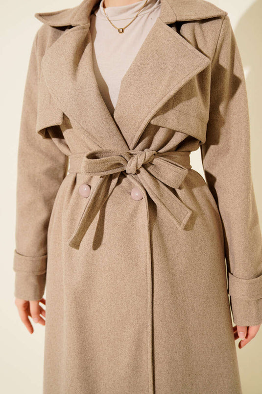 Manteau en cachemire avec détail au buste, couleur vison