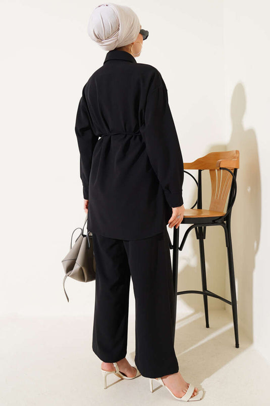 Maillot deux pièces noir avec ceinture en corde et pièce de poitrine