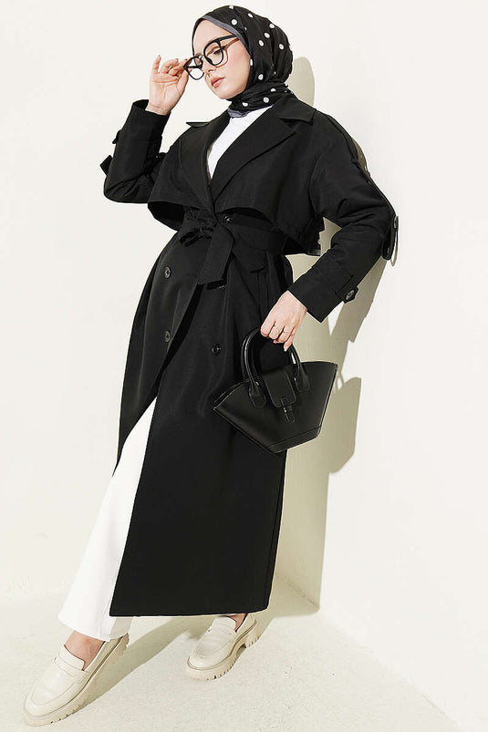Langer Trenchcoat Mit Brustcape Und Gürtel In Schwarz